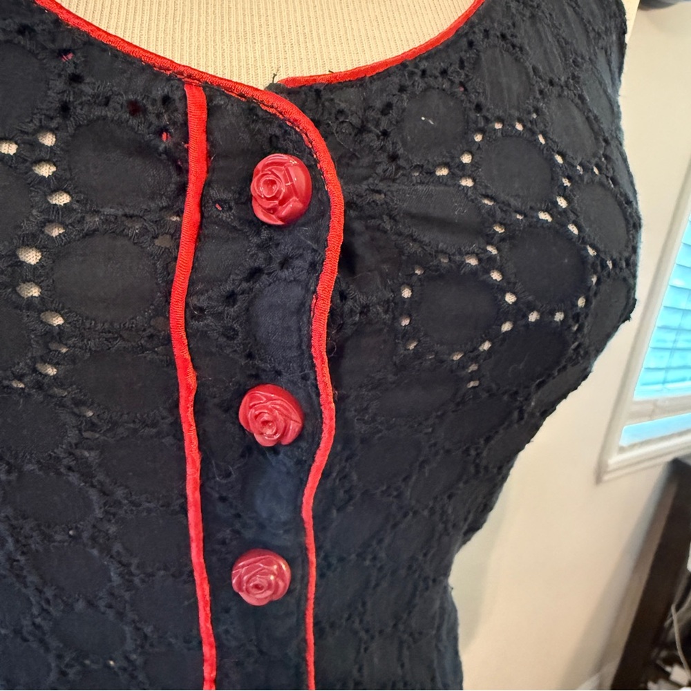 Black Sleeveless Top with Red Accents Peter Pan Collar XS Sexy - Picture 5 of 6